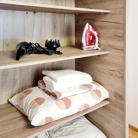 Heart Of History - Steps 2 Old Town & Metro Appartement