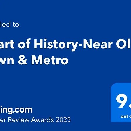 Heart Of History - Steps 2 Old Town & Metro Апартаменти