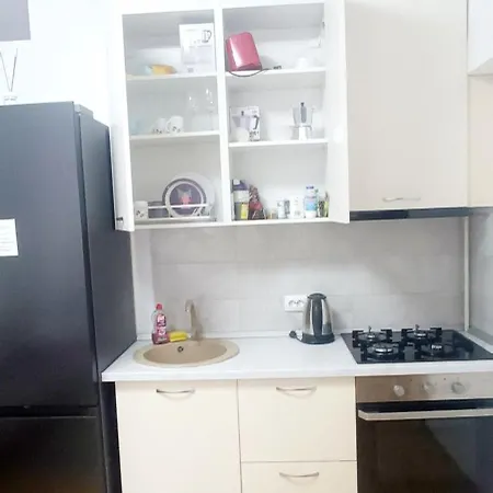 Heart Of History - Steps 2 Old Town & Metro