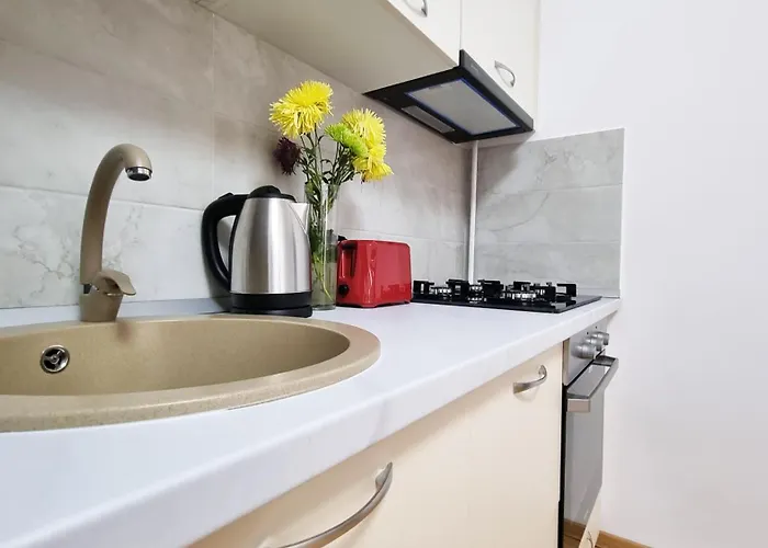 Heart Of History - Steps 2 Metro & Old Town * بوخارست