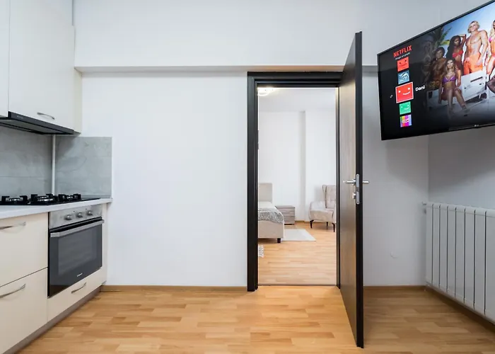 Heart Of History - Steps 2 Metro & Old Town شقة بوخارست