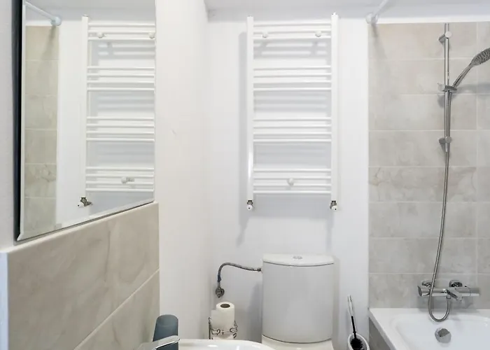 شقة Heart Of History - Steps 2 Metro & Old Town