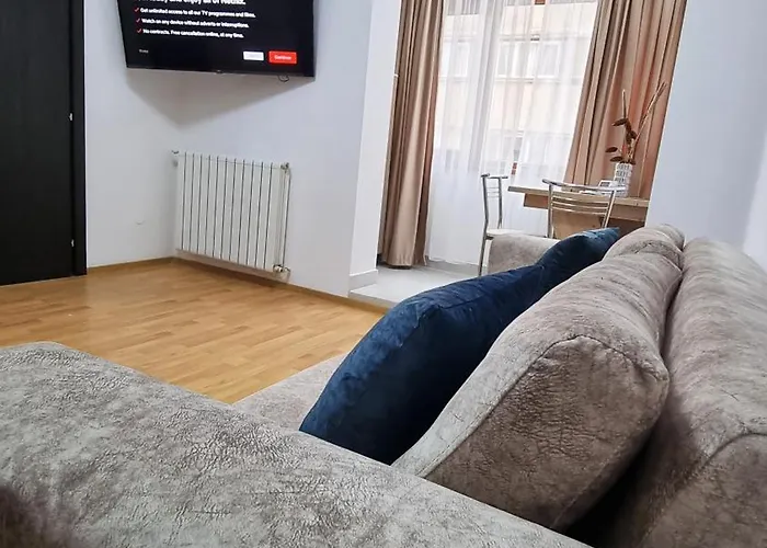 Heart Of History - Steps 2 Metro & Old Town Apartament