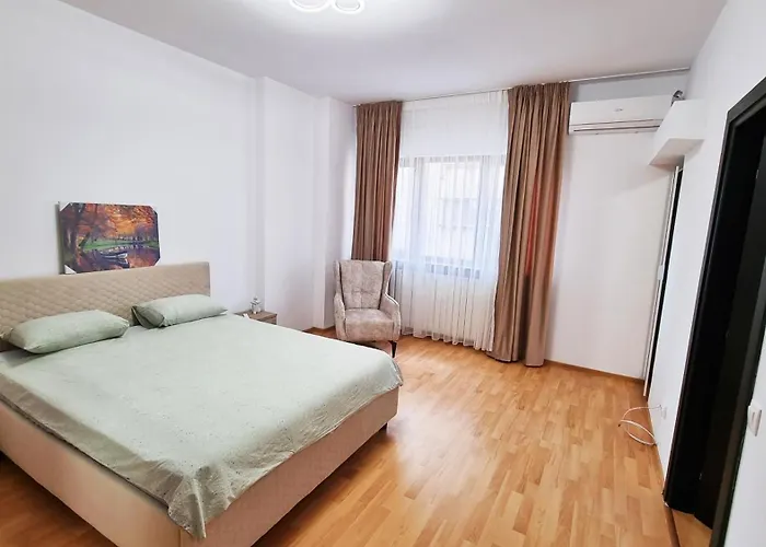 Heart Of History - Steps 2 Metro & Old Town Appartement *