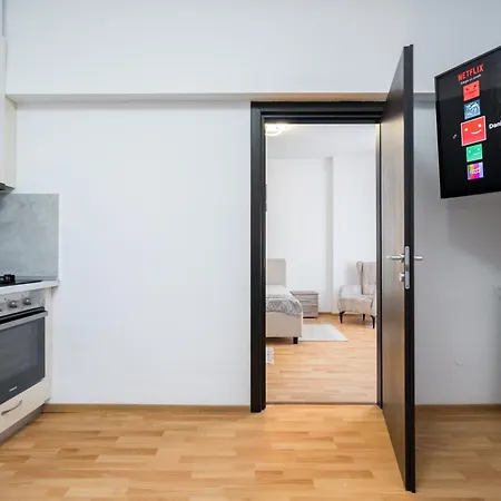 Heart Of History - Steps 2 Old Town & Metro Daire Bükreş