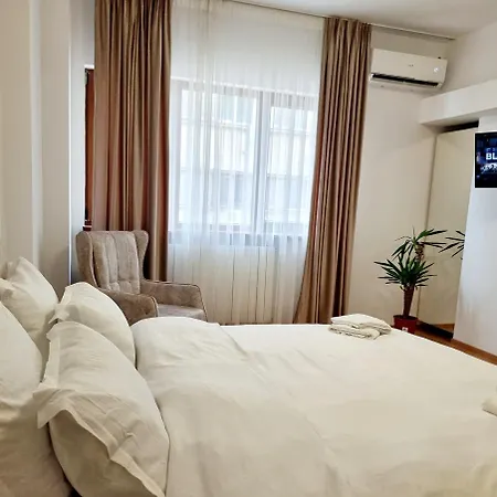 Heart Of History - Steps 2 Old Town & Metro *